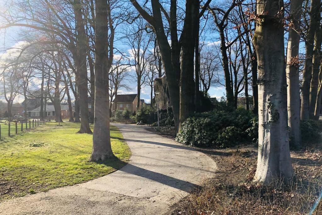 Vakantiebungalow In Bosrijke Omgeving Luttenberg Villa Eksteriør billede