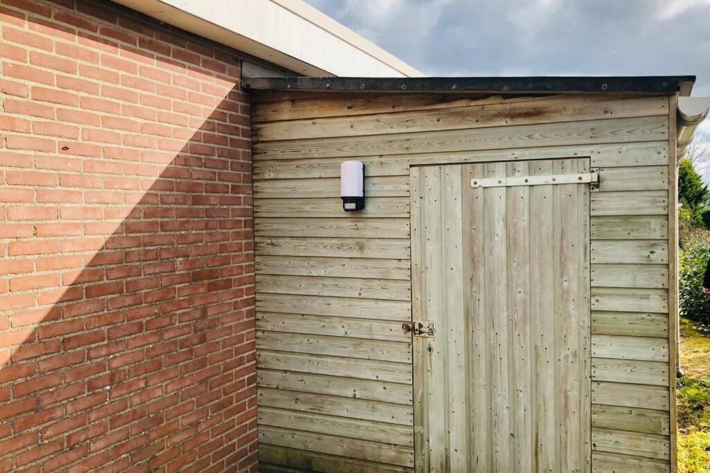 Vakantiebungalow In Bosrijke Omgeving Luttenberg Villa Eksteriør billede